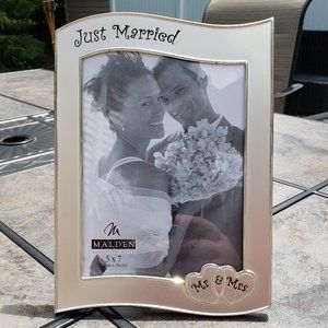 Malden "Just Married" Picture Frame